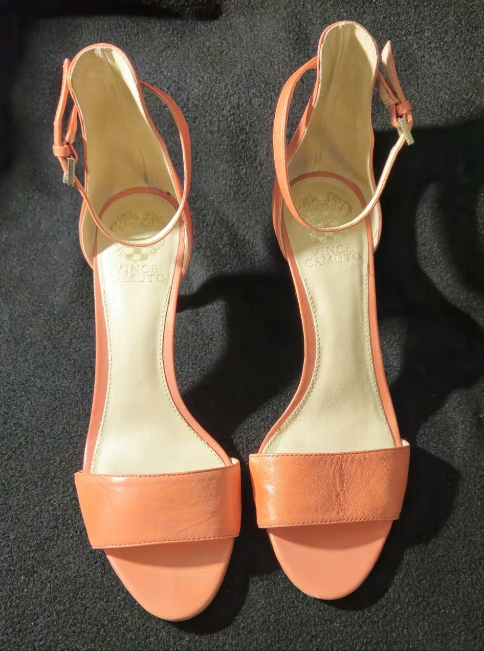 Vince Camuto vince camuto